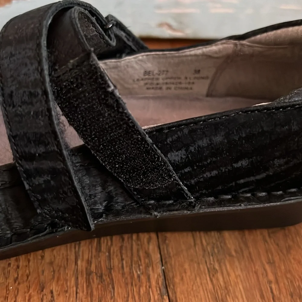 Women’s Alegria Leather/Suede Zebra Mary Jane Shoes - Picture 5 of 9